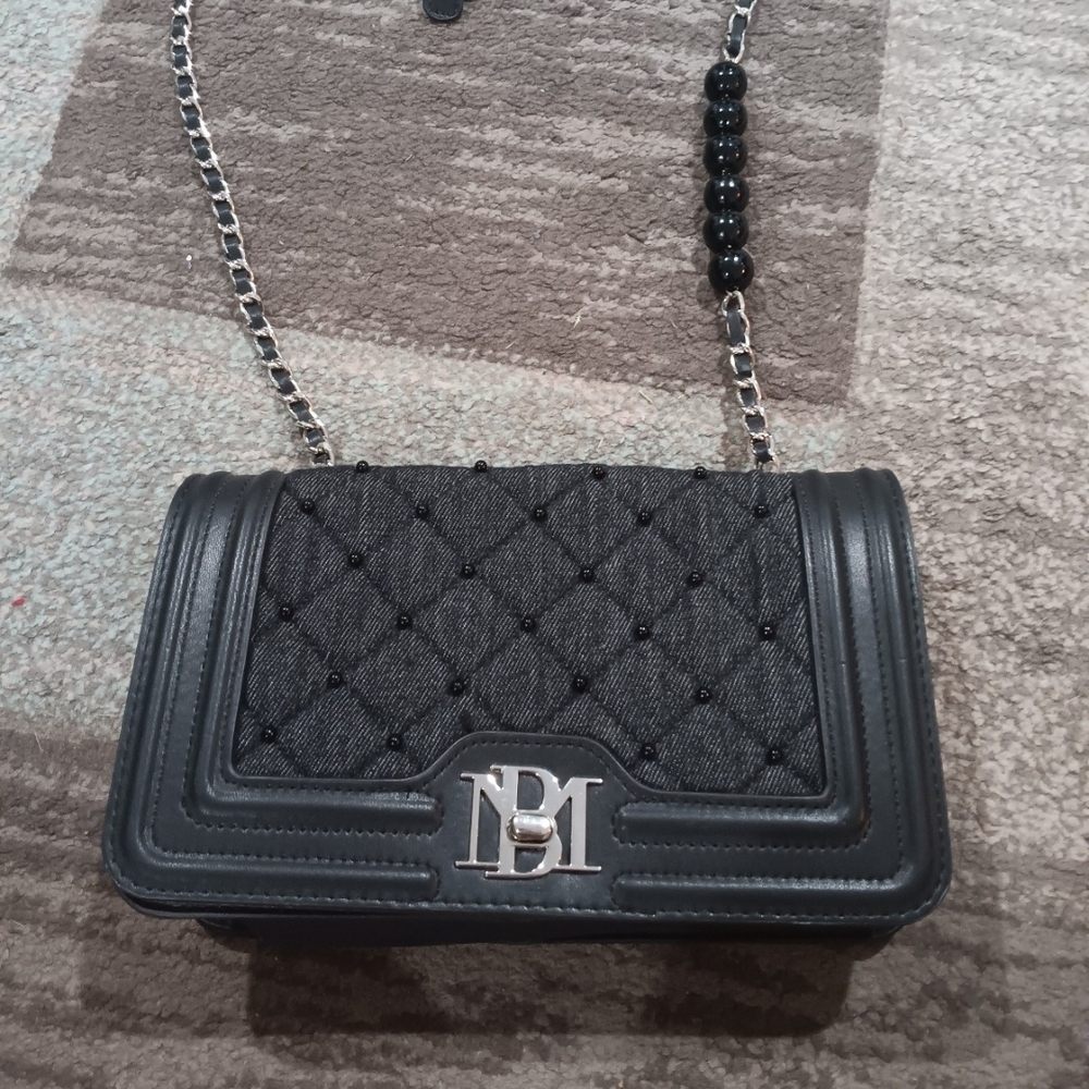 Badgley Mischka Black Quilted Crossbody Bag